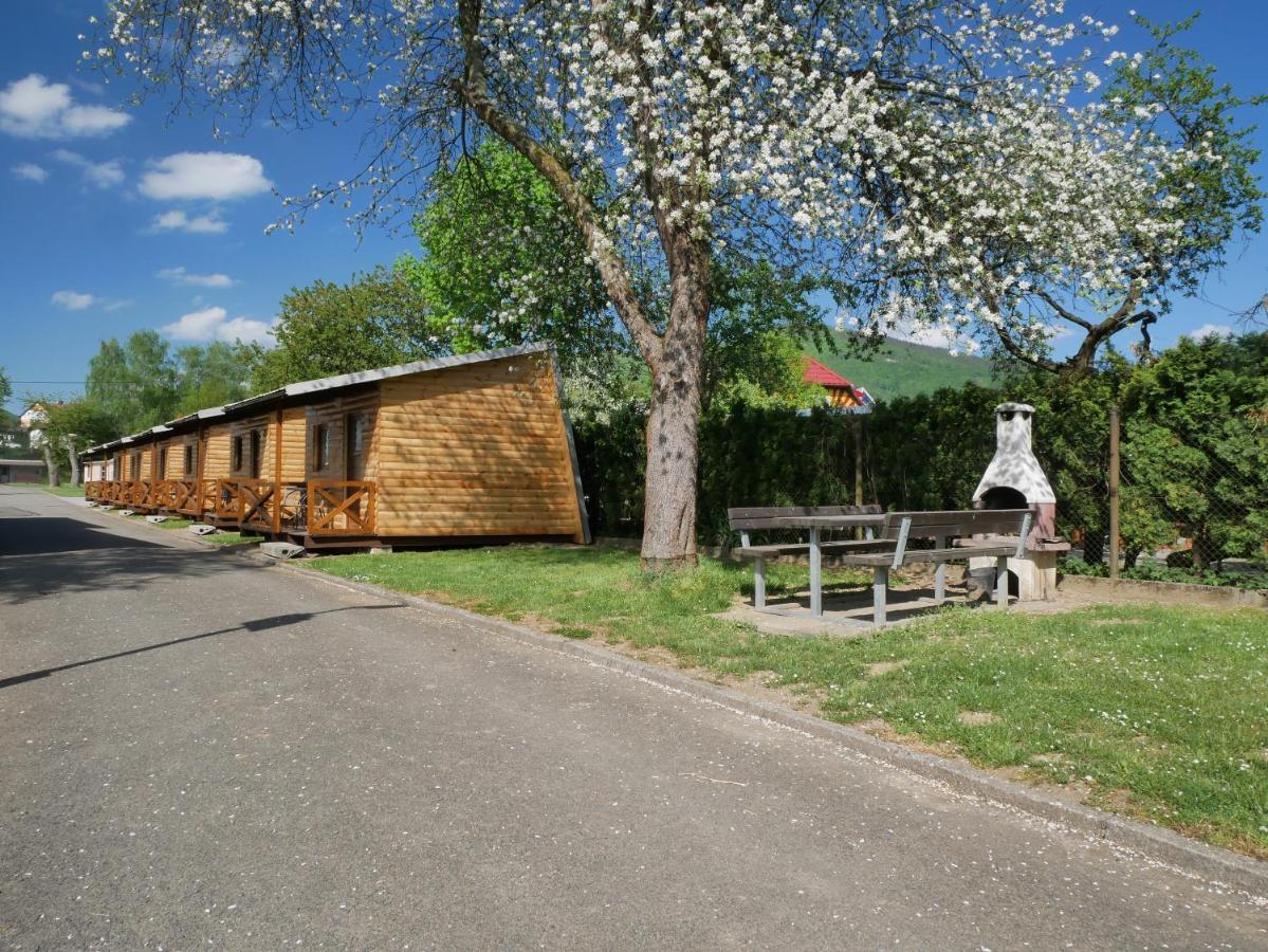 Camping Roznov Hotel Rožnov pod Radhoštěm Exterior foto