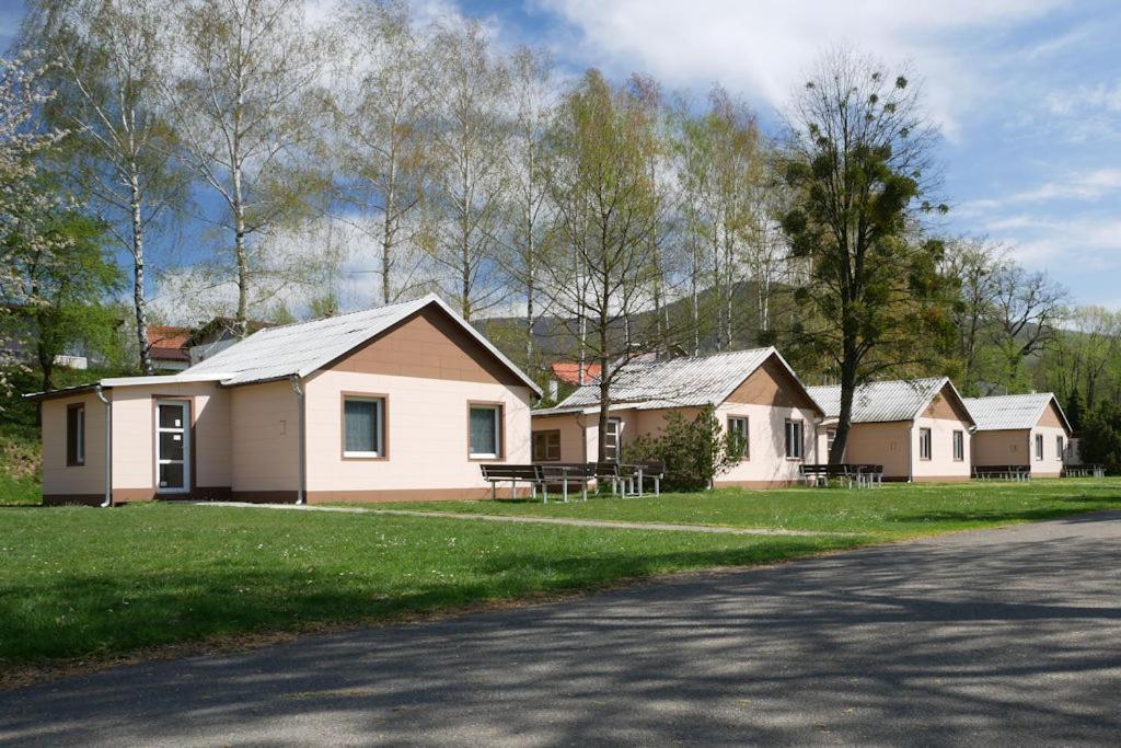 Camping Roznov Hotel Rožnov pod Radhoštěm Exterior foto